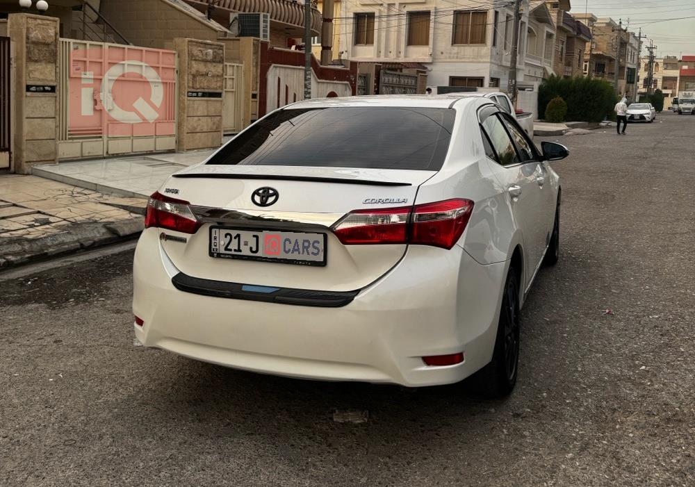 تۆیۆتا کۆرۆلا